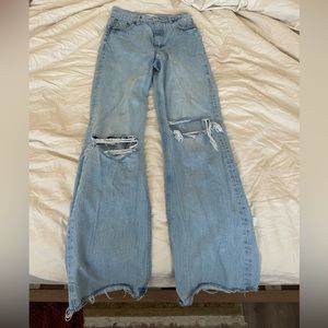 High waisted famous distressed Zara jeans
